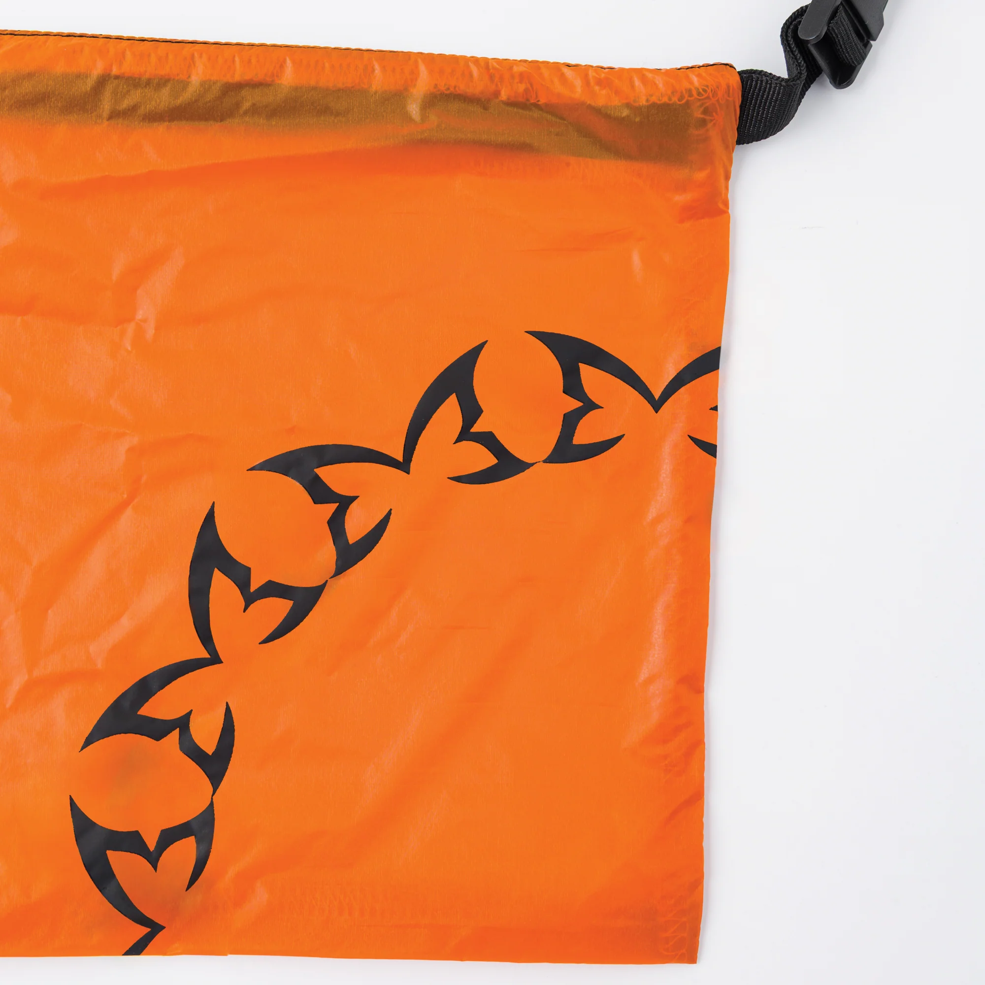 Mertra Trashbag Jacket (Packable) - Image 9